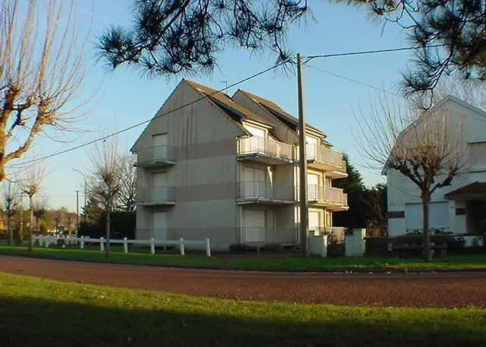 Renove Avec Balcon, Parking Prive, Proche Centre-ville Et - 2 Pers - Fr-1-236-84 *