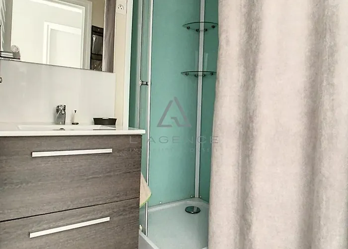 Renove Avec Balcon, Parking Prive, Proche Centre-ville Et - 2 Pers - Fr-1-236-84